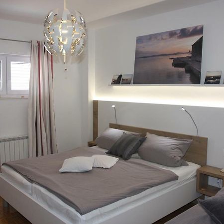 Apartments Villa Agatha Sveti Filip i Jakov Luaran gambar