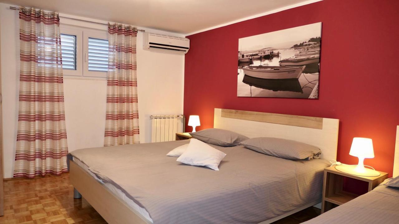 Apartments Villa Agatha Sveti Filip i Jakov Luaran gambar