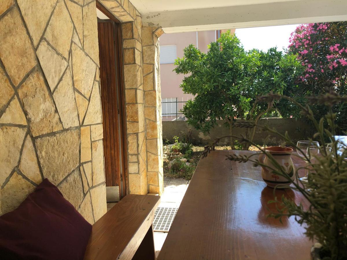 Apartments Villa Agatha Sveti Filip i Jakov Luaran gambar