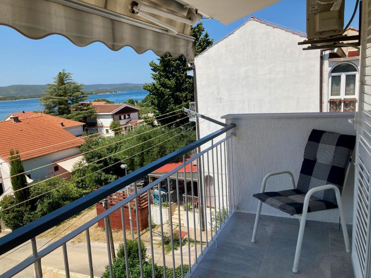 Apartments Villa Agatha Sveti Filip i Jakov Luaran gambar