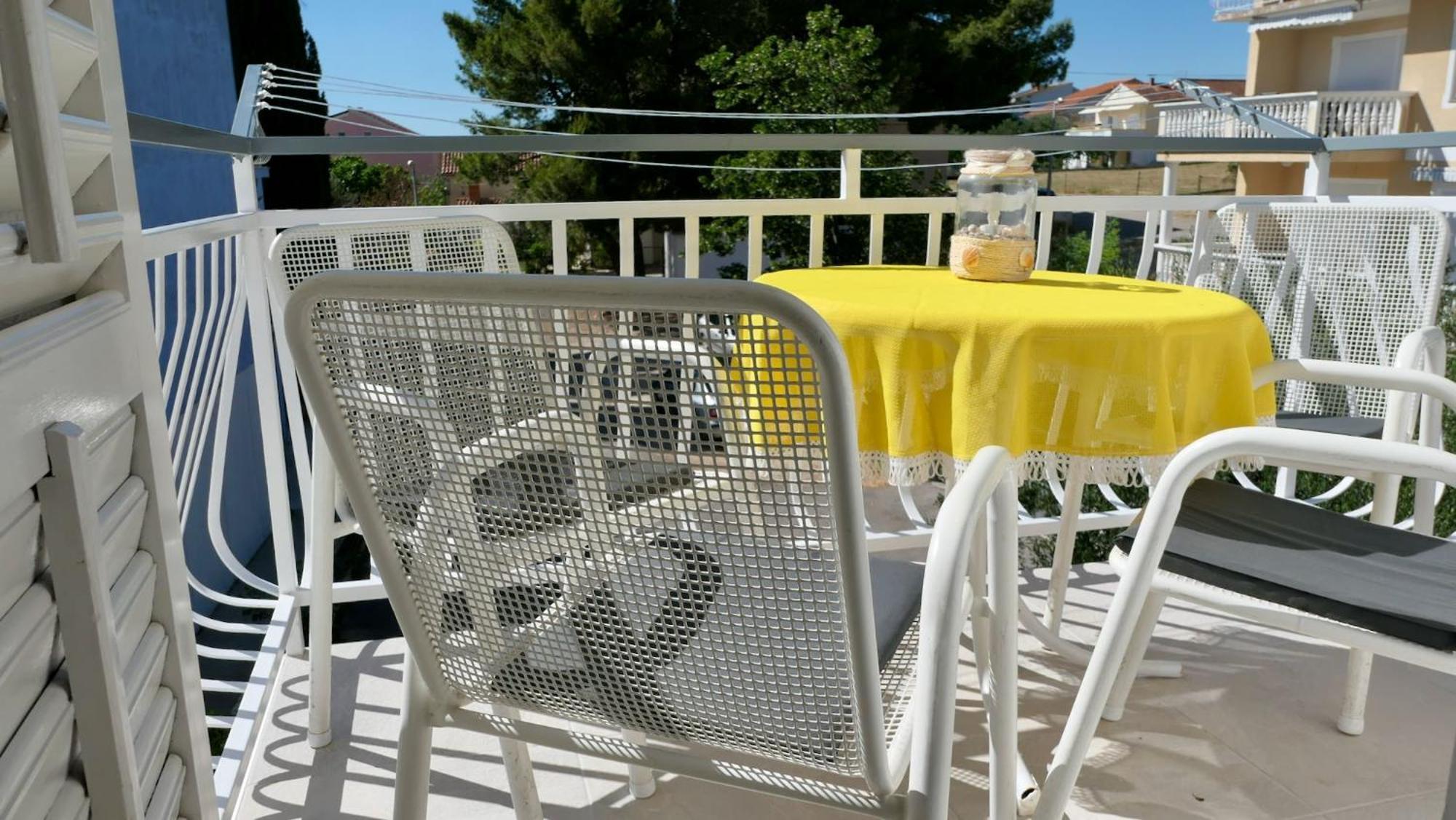 Apartments Villa Agatha Sveti Filip i Jakov Bilik gambar