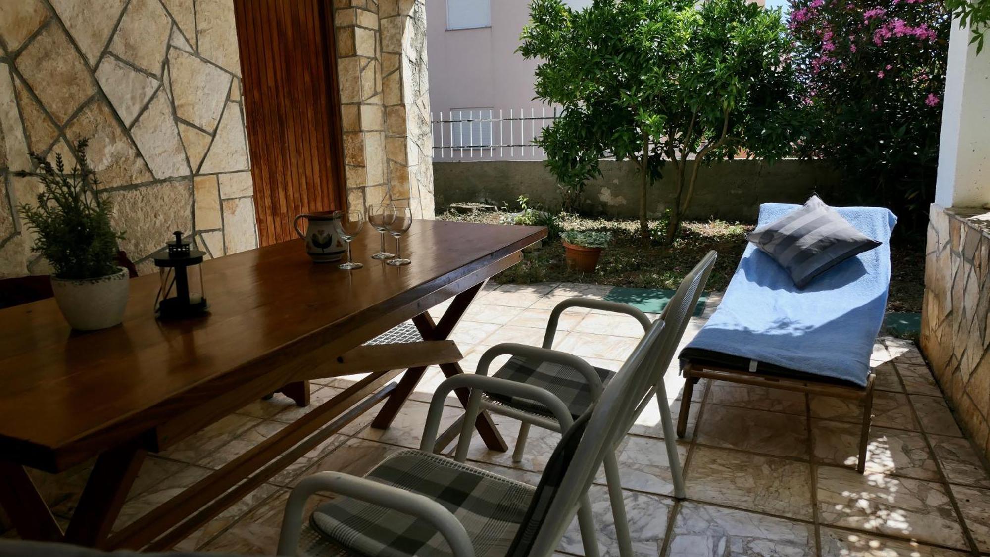 Apartments Villa Agatha Sveti Filip i Jakov Bilik gambar
