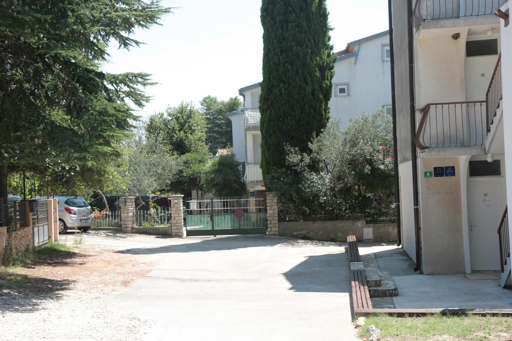 Apartments Villa Agatha Sveti Filip i Jakov Luaran gambar