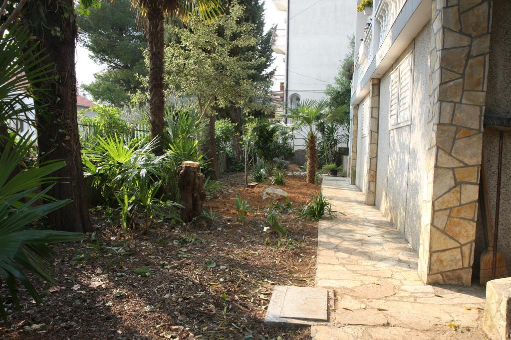 Apartments Villa Agatha Sveti Filip i Jakov Luaran gambar